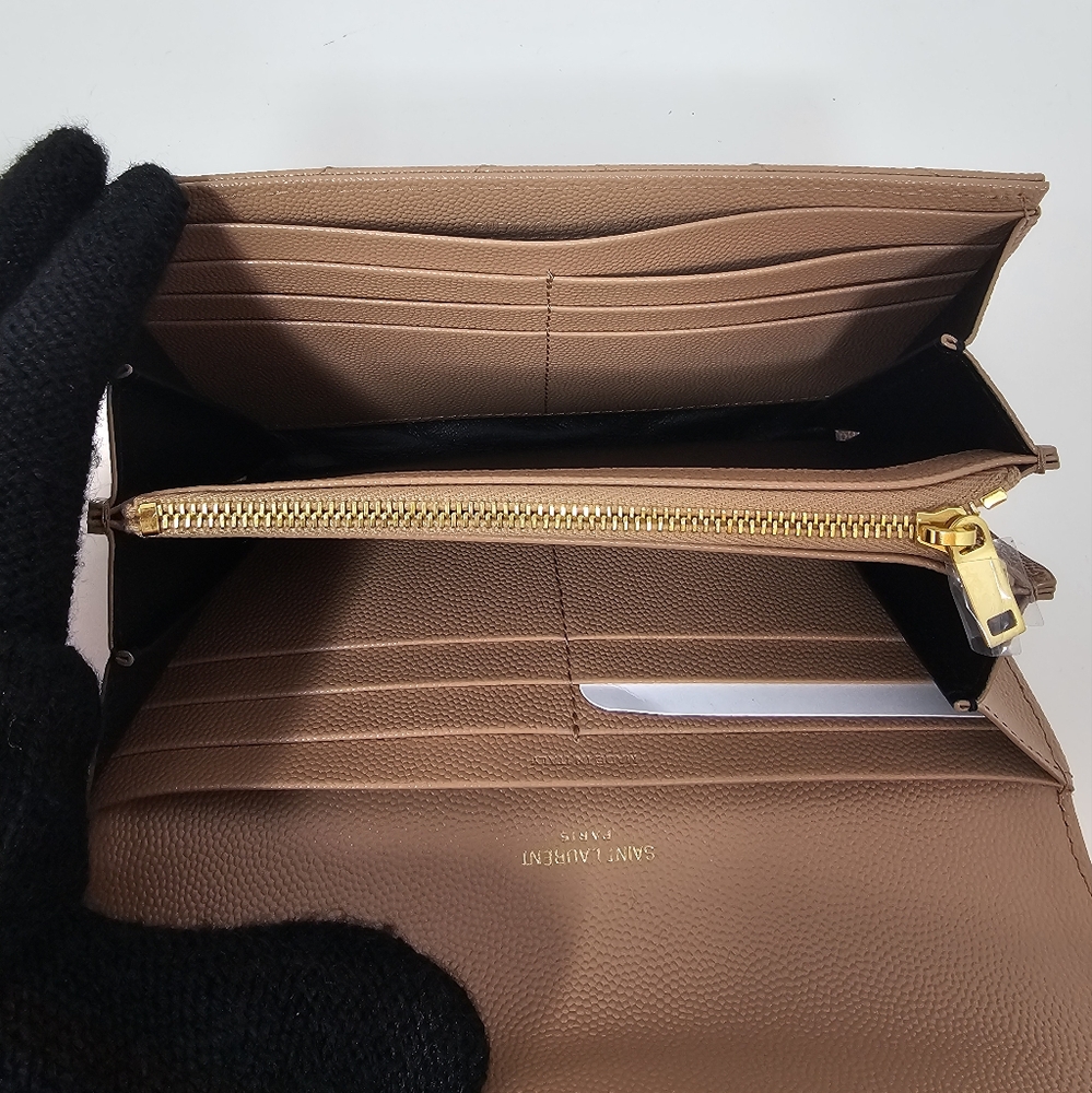 Yves Saint Laurent Grain De Poudre Matelasse Chevron Monogram Wallet - Picture 6 of 16